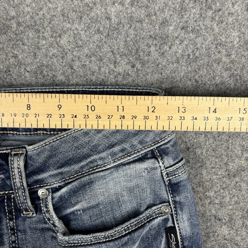 Silver Jeans product pair